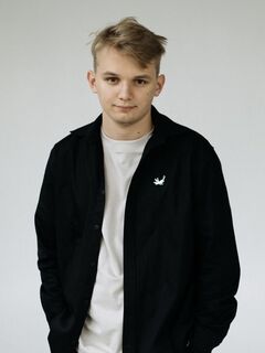 Кирилл Мазур